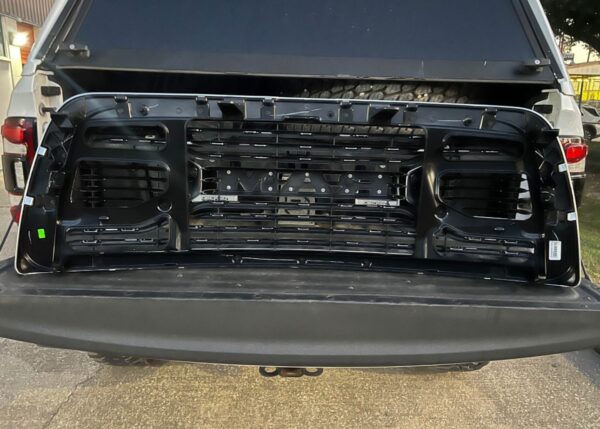 13-18 RAM 2500 3500 Limited Platinum Grille - Image 2